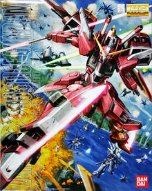 Bandai: MG - Infinite Justice Gundam (1/100)