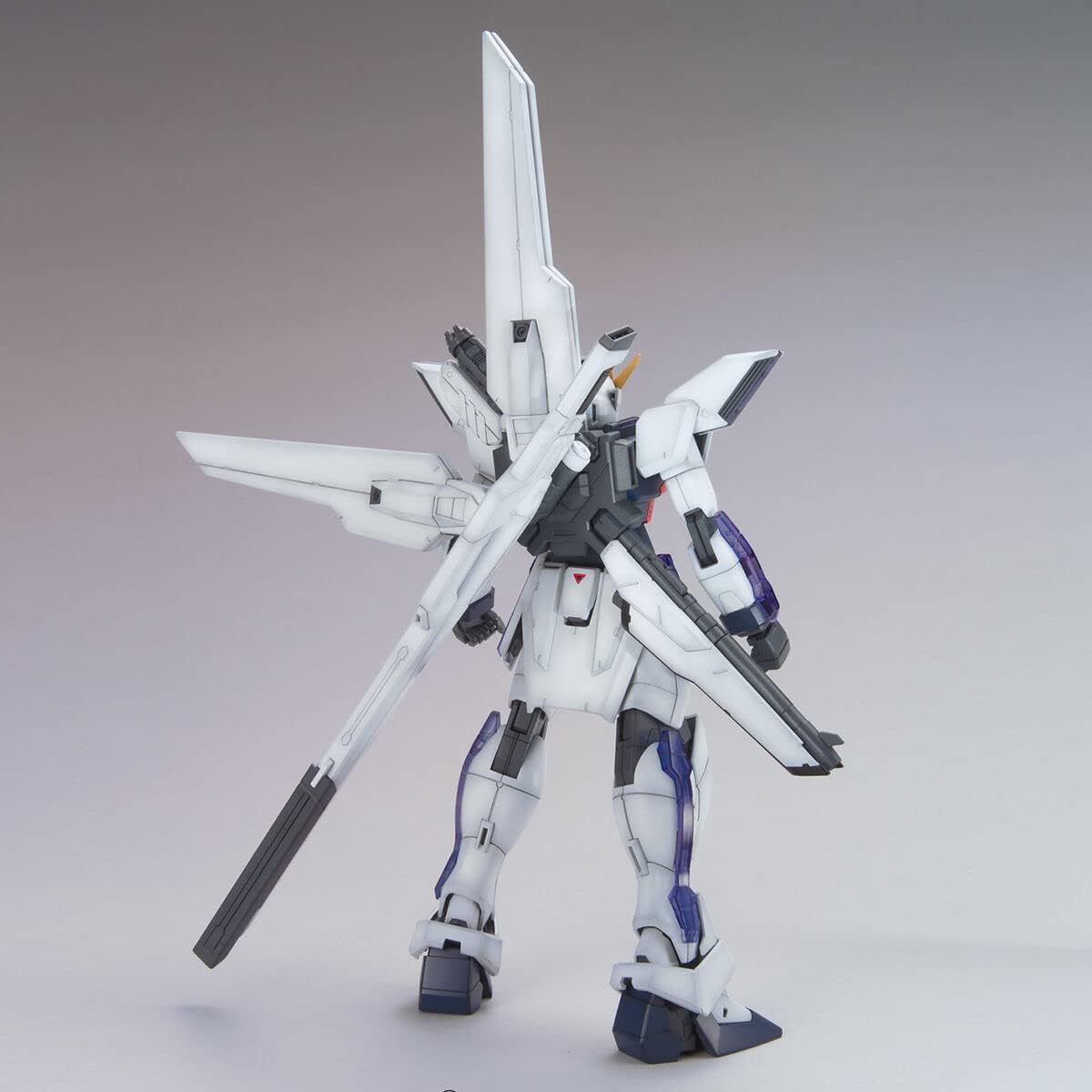 [Bandai] MG 1/100 GX-9900 Gundam X