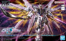Bandai: HG - Mighty Strike Freedom Gundam (1/144)